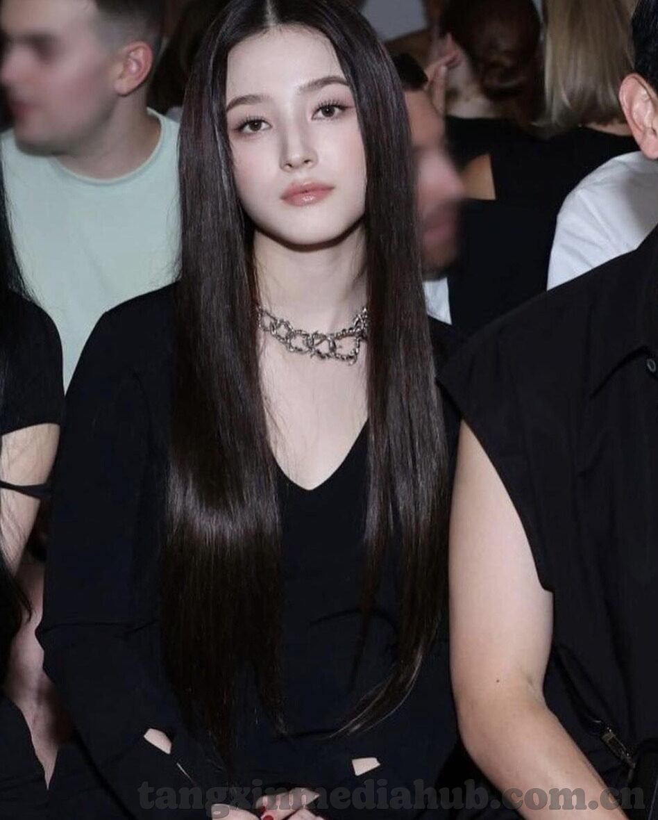乱色熟女综合一区二区三区-乱色熟女，网络世界的多元视角与文化探索